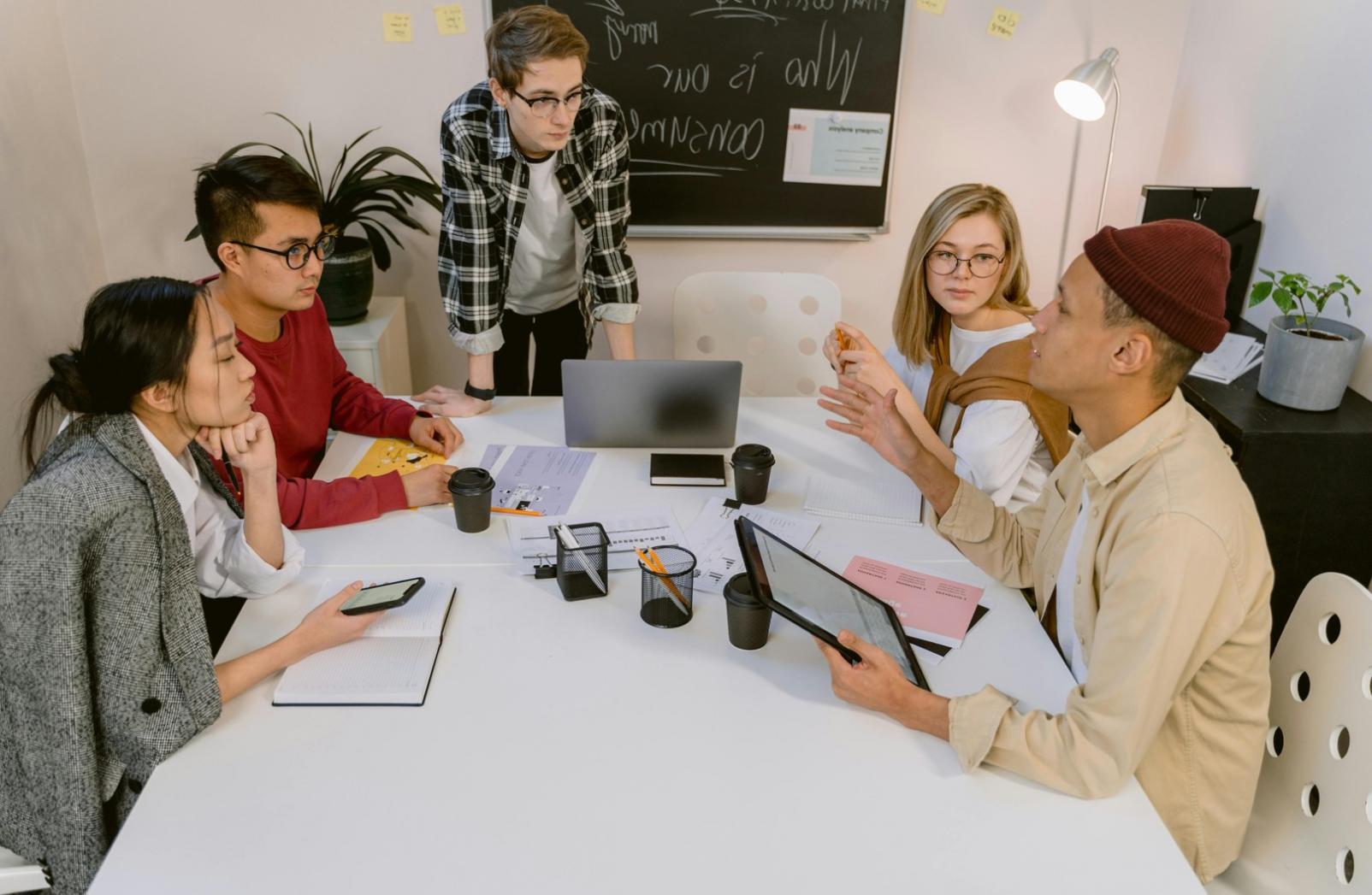 Робоче середовище Trevkax з інтерактивними навчальними матеріалами